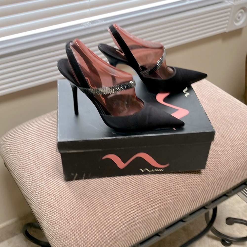 Nina Viliana Black Luster Heels